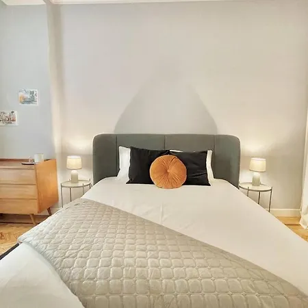 דירה Valmor Avenue Vintage Chiq By Homeful